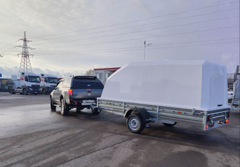 Купить прицеп МЗСА 817717.022 для перевозки снегохода с пластиковой крышкой в Ижевске